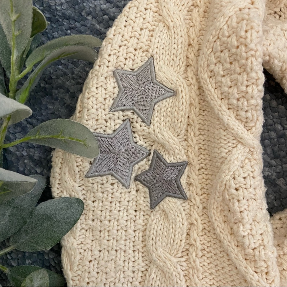 Taylor Swift CARDIGAN Cream Cable HEAVY Knit with Star Accents Oversized Fit - Picture 6 of 16